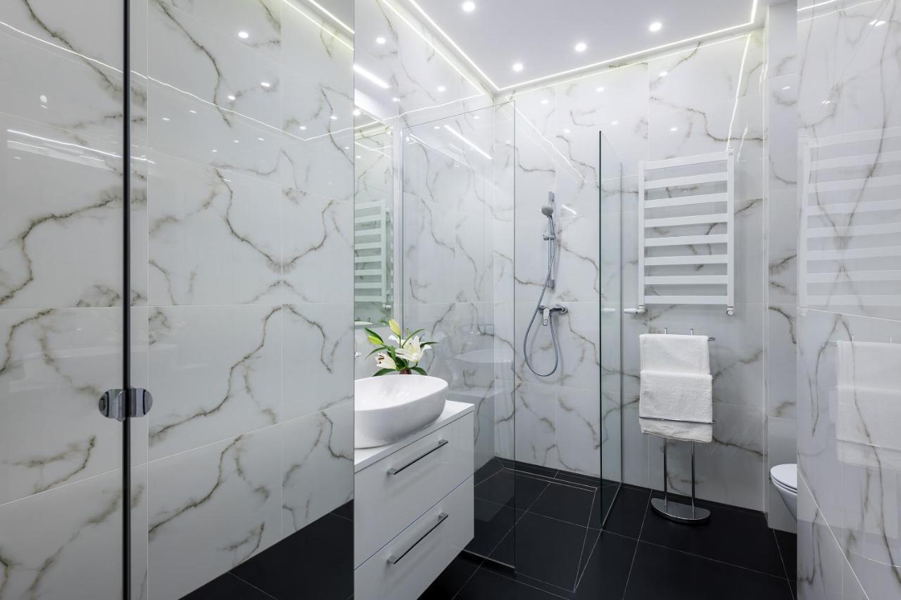 Marszalkowska Center Serviced Apartments Varsovia Exterior foto
